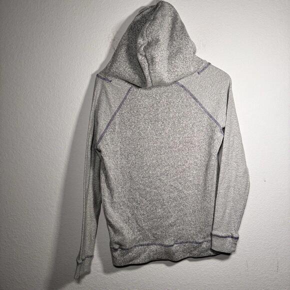 WICKED‎ Broadway Musical Theater Women's Small Official Sweatshirt Hoodie Merch - Picture 2 of 7